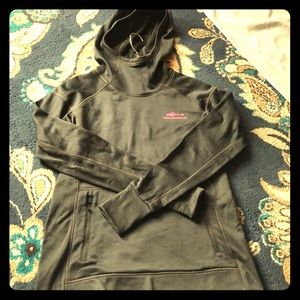 Ladies Grunden’s sweatshirt. So warm!!